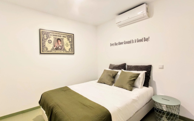 Bombarda Cinema Apartments