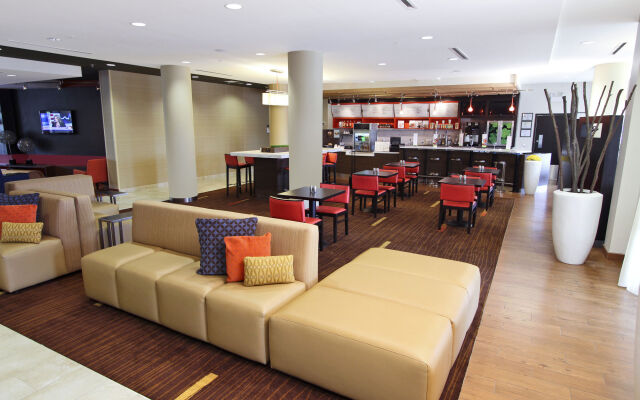 Courtyard by Marriott Raleigh North/Triangle Town Center
