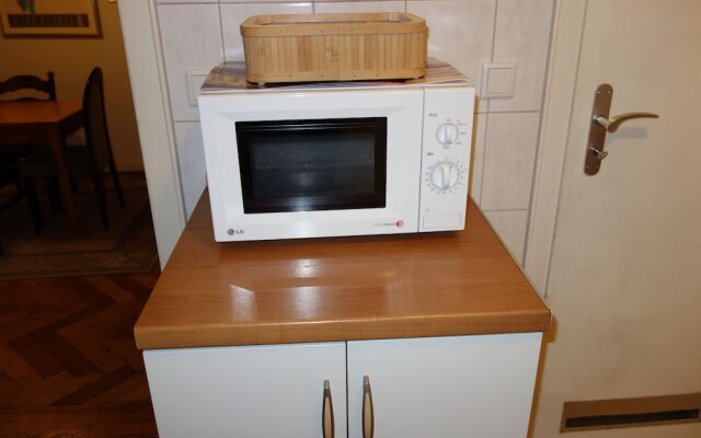 Tolstov-Hotels Large 3,5 Room Apartment