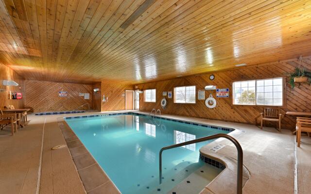 Holiday Inn Express Hotel & Suites Charlotte by IHG