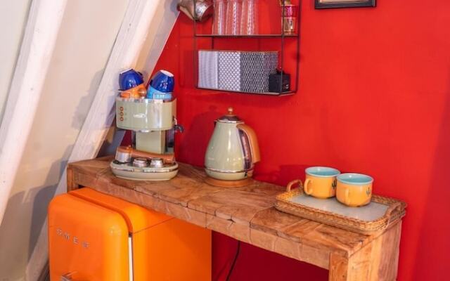 Attic Monkeys Lodge