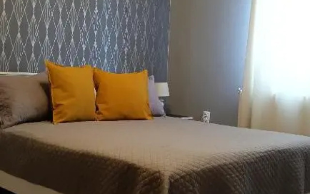 Crystal Room II