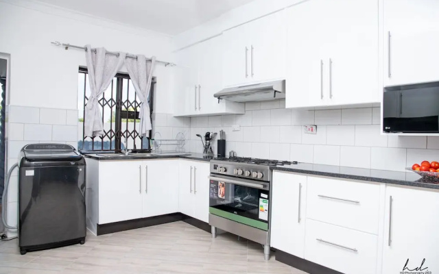 Grey Mansion BnB