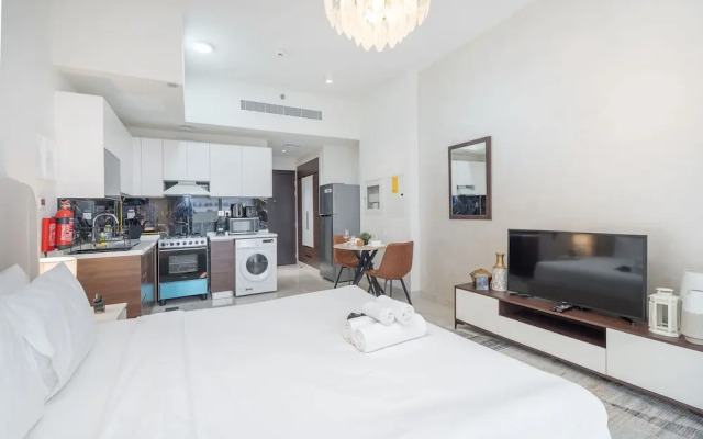 Magnificent and Elegant Studio in Al Barsha South