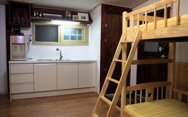 Bukchon Haneulgeum Guesthouse