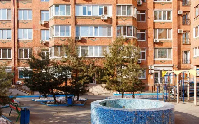 Apartments on Avrorovskaya street 17