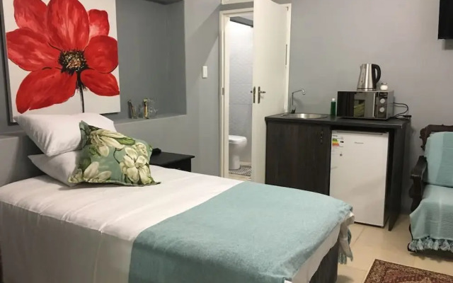 Graceland Guest House