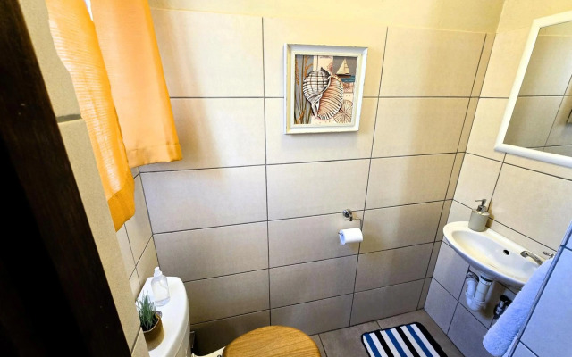 Walters Lane Apartment 3