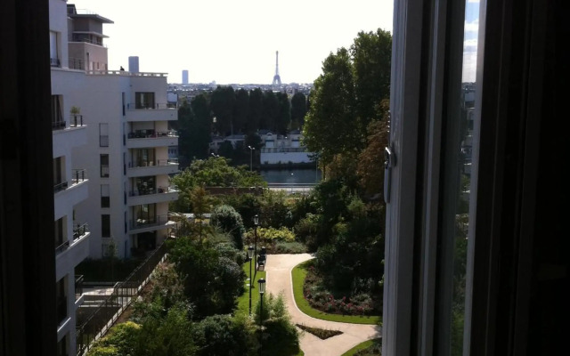 Best Western Rives de Paris La Defense