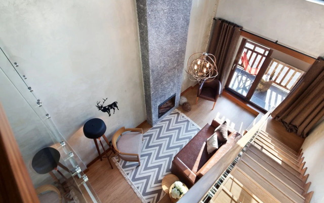 Magna Pivot Hotel - Boutique Class