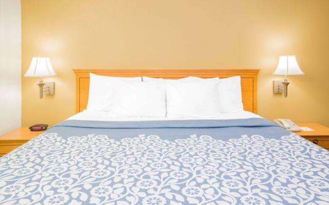 Days Inn Hattiesburg MS