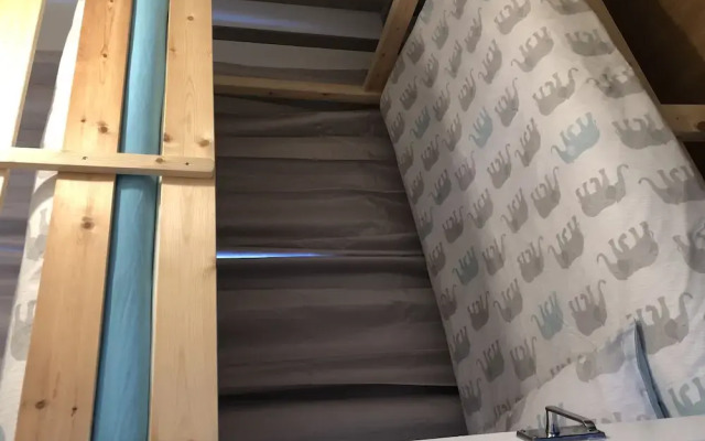 2 bedroom Apartment  Heathrow Airport
