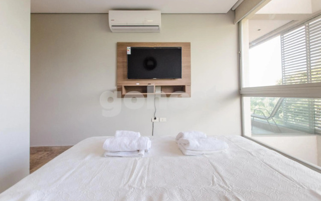 Tranquilo y cómodo apartamento en Villa Morra 2D006