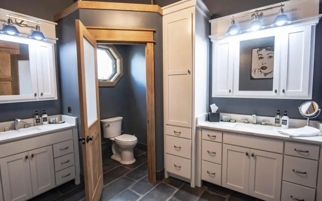 Rooftop on Main Street Downtown Mcminnville