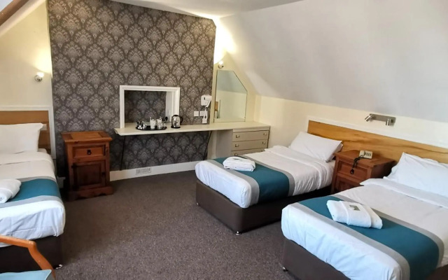 Russell Hotel