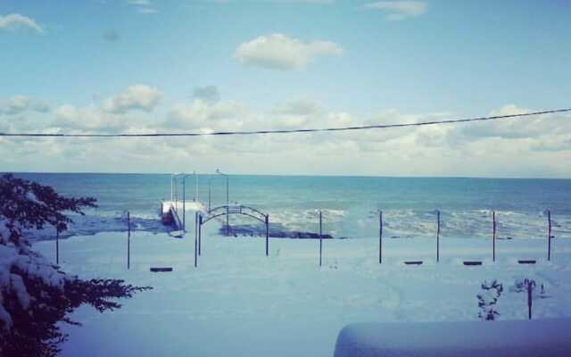 Saymoz Hotel
