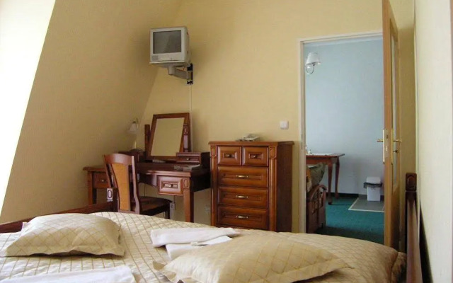 Hotel Modena