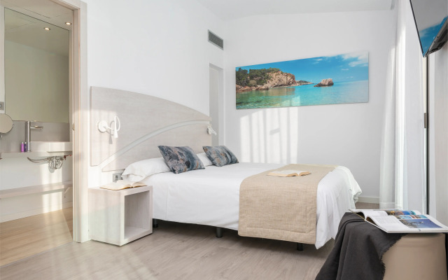 Llaut Boutique Hotel