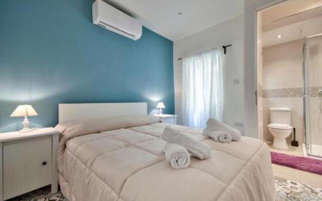 Central Valletta Two Bedroom Apartment
