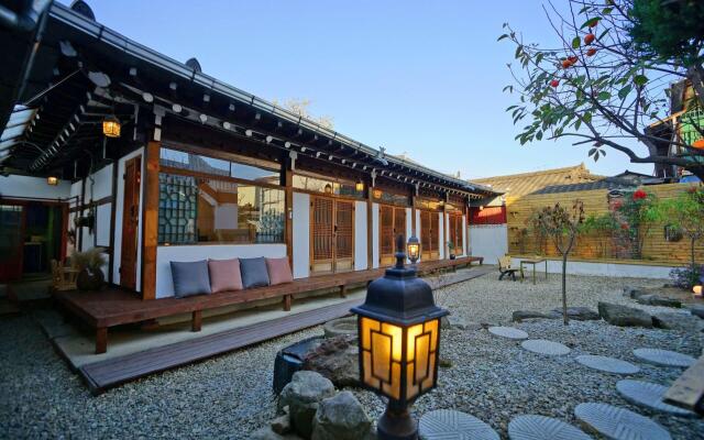 Jeonju Village Skylove