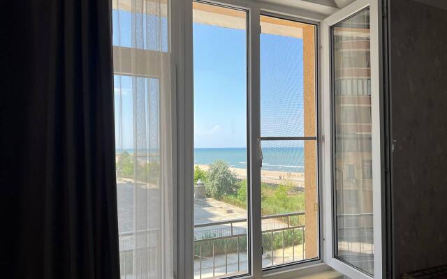 Апартаменты на улице Времена года