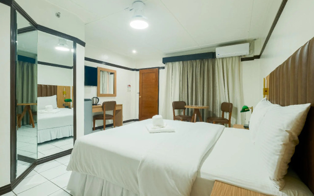 Orchid Inn Resort