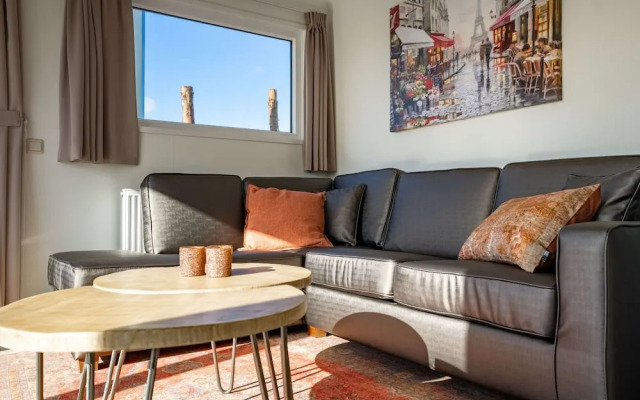 Modern Chalet With Dishwasher Near Efteling