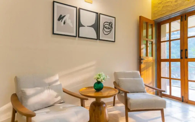 SaffronStays Moringa Valley - Cedar Villa