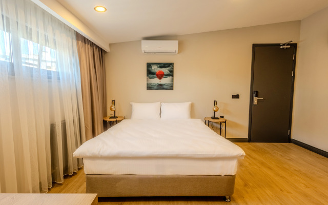 Leliko Suites