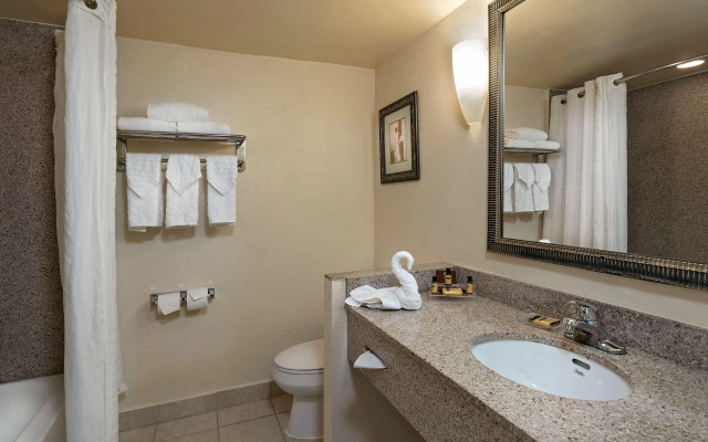 Best Western Plus Hotel & Conference Center