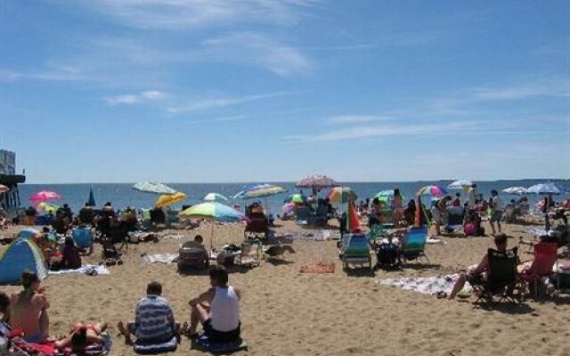 Atlantic Birches Inn