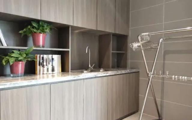 HanTing Hotel (Pingliang Nanmen Shizi)