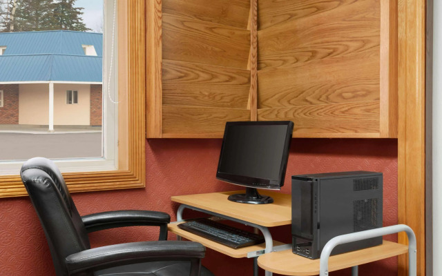 Travelodge by Wyndham Quesnel