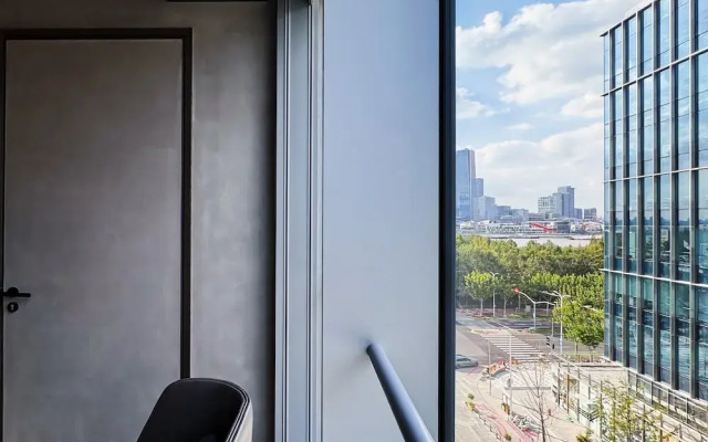 Kimpton Qiantan Shanghai by IHG