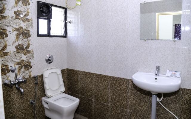 OYO 24265 Hotel Nagu Palace