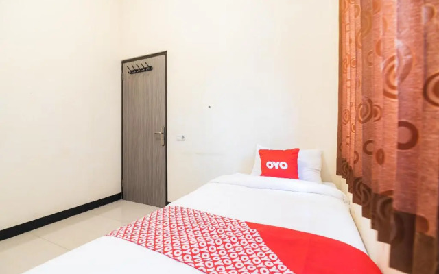 OYO 1956 Kana Family Residence