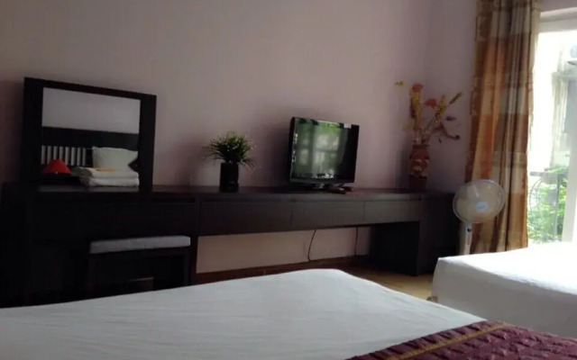Westlake Hotel - Lac Long Quan