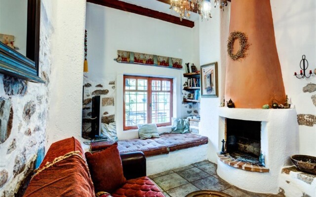 The Traditional Homes of Crete - Almond Tree Villas