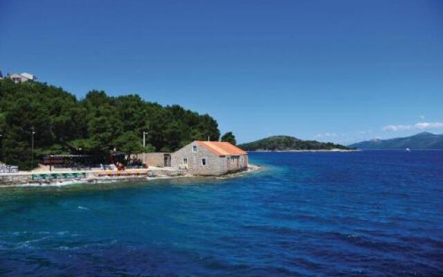 House by sea