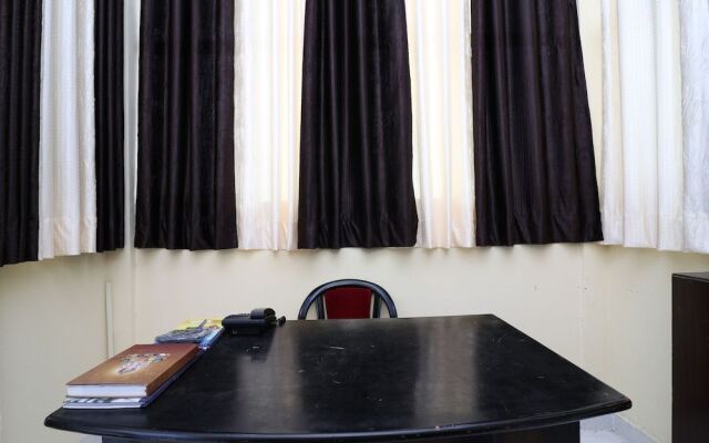 OYO 22648 Shalimar Inn