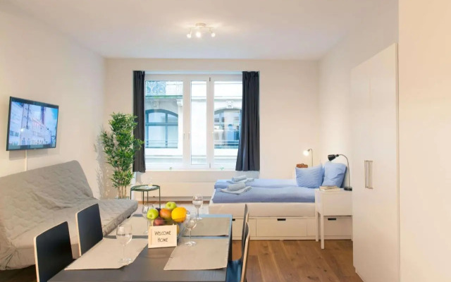 HITrental Town Hall Apartments