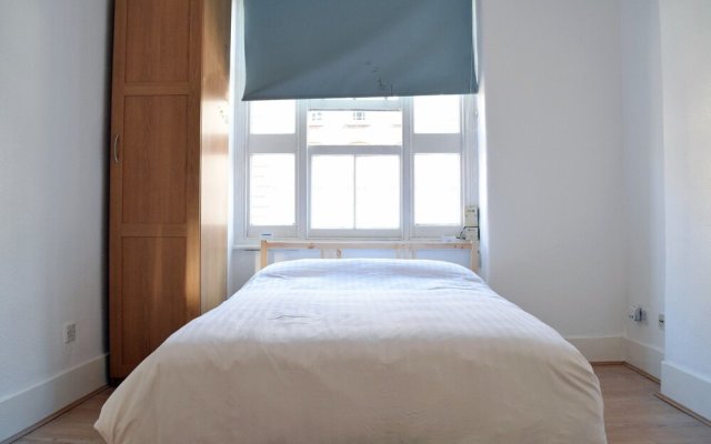 Comfortable 1 Bedroom Apartment With Great Connections
