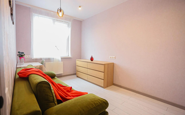 Квартиры у Петровны на улице Июльских Дней 1к1