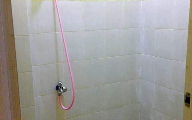 KoolKost Syariah near Universitas Hasanuddin Makassar