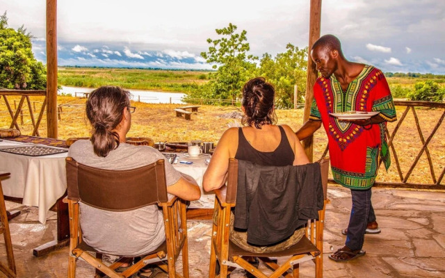 Selous Butembo Tented Lodge Lotus