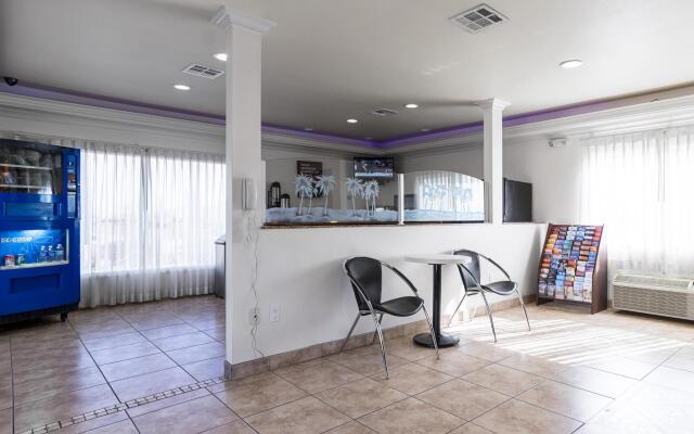 Studio 6 Mojave, CA - Airport