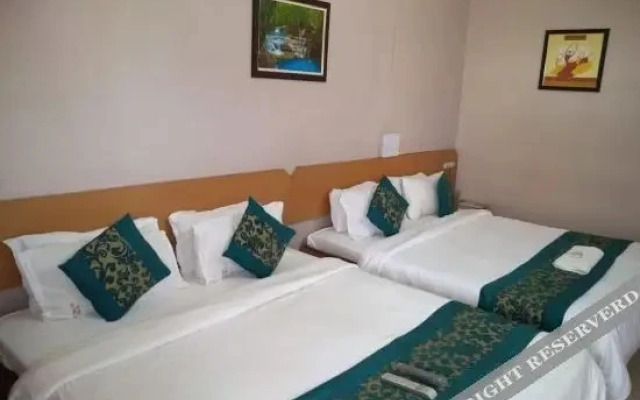 Hotel Sai Deluxe