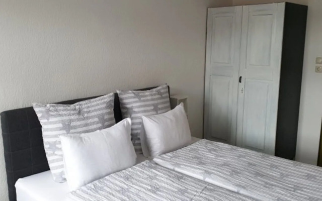 Haduloha Hotel & Restaurant