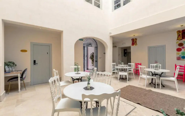 Hostal Plaza De Santa Cruz