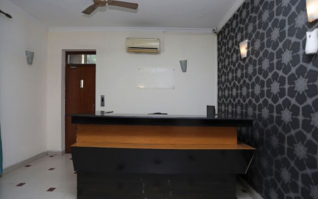 OYO 14306 Advantage Homes
